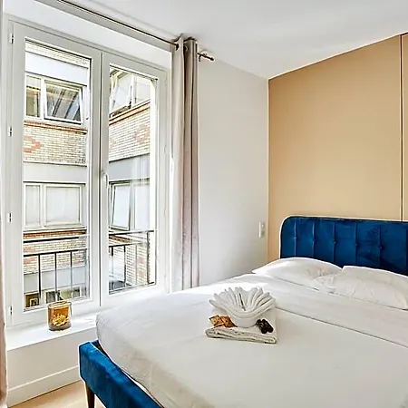 Superb Louvre Museum 2 Bedrooms París